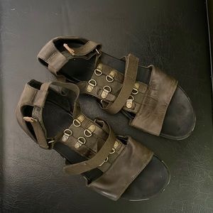 Women’s Sorel Green Camo Sandals